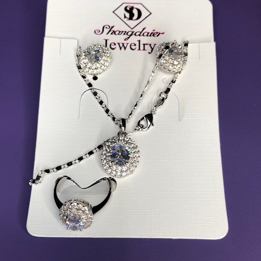 3 Piece Set - image 1